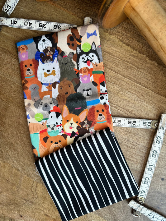 Packed Dogs (half yard)